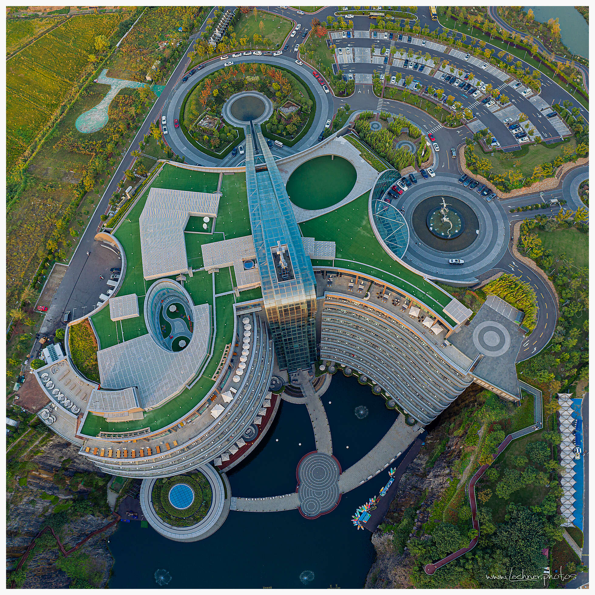 20201009 interconti wonderland top