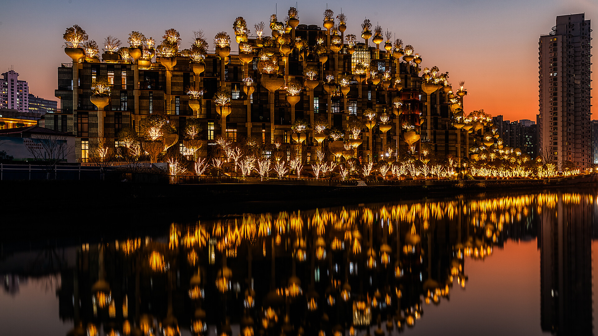 20211230 17 44 02  49A7800 AuroraHDR edit noborders