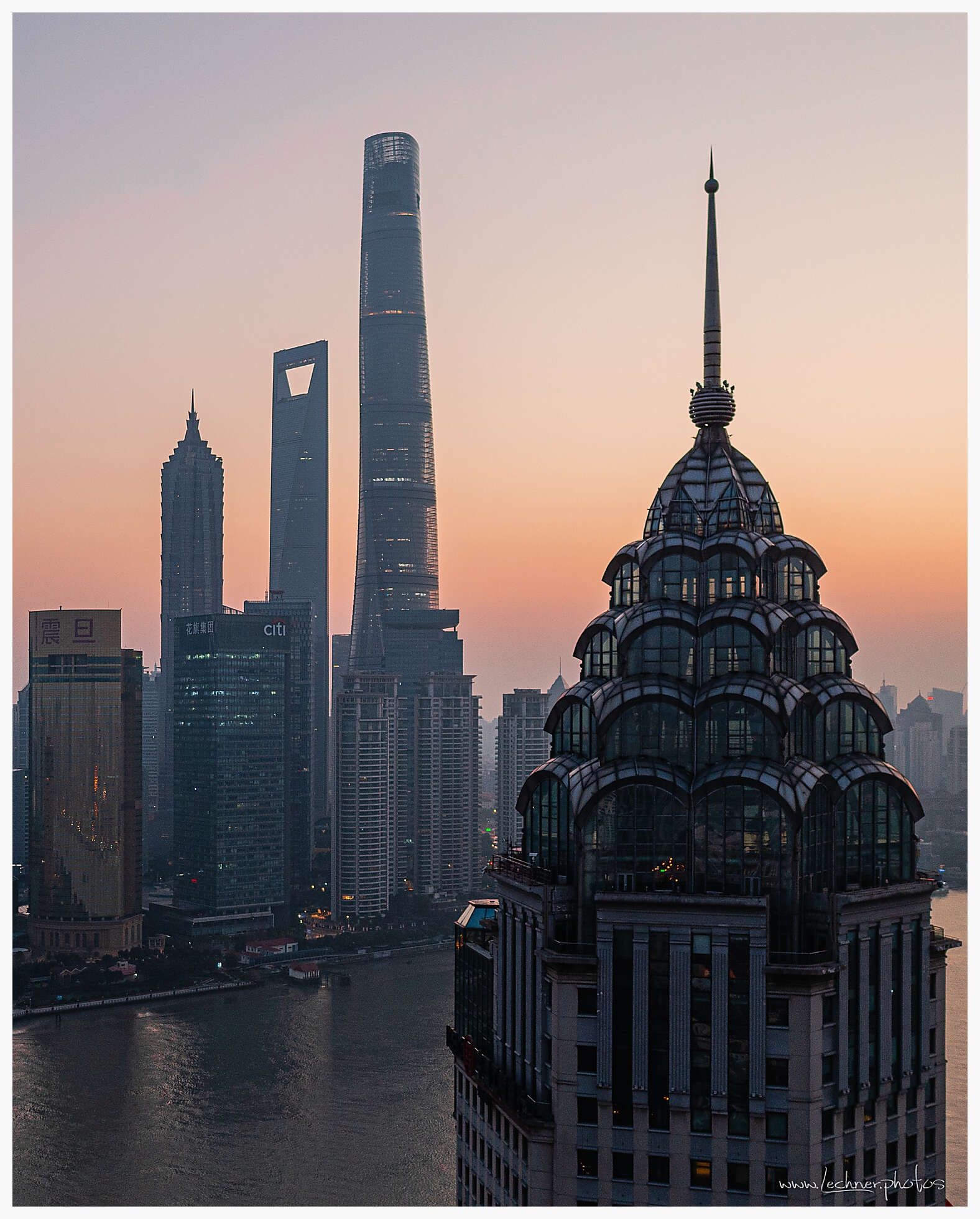 Guangming Bulding Sunrise