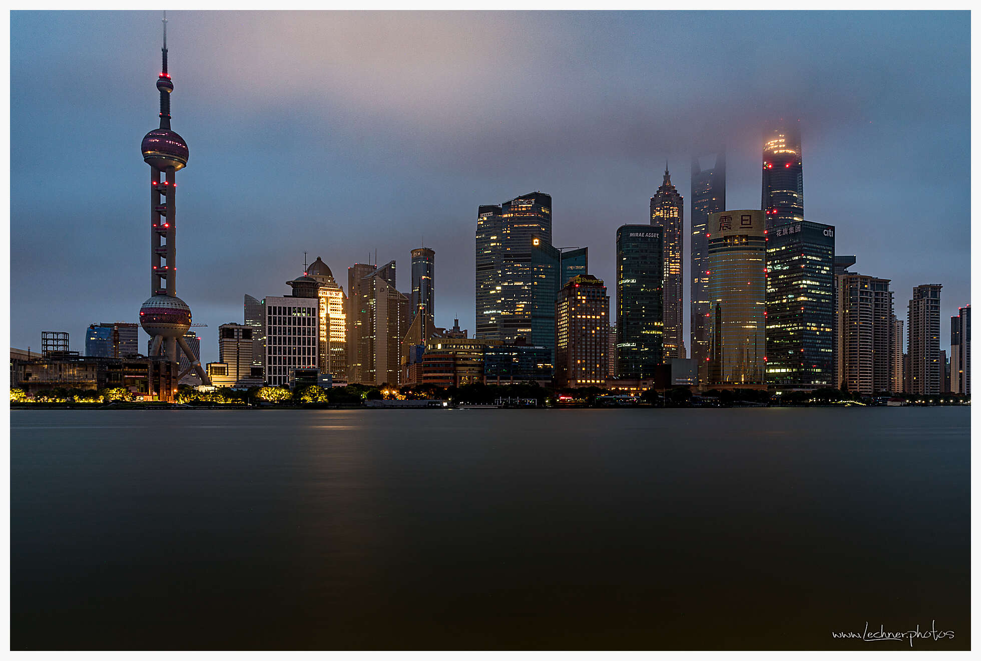 20190922 053146  49A8952 - Shanghai Skyline