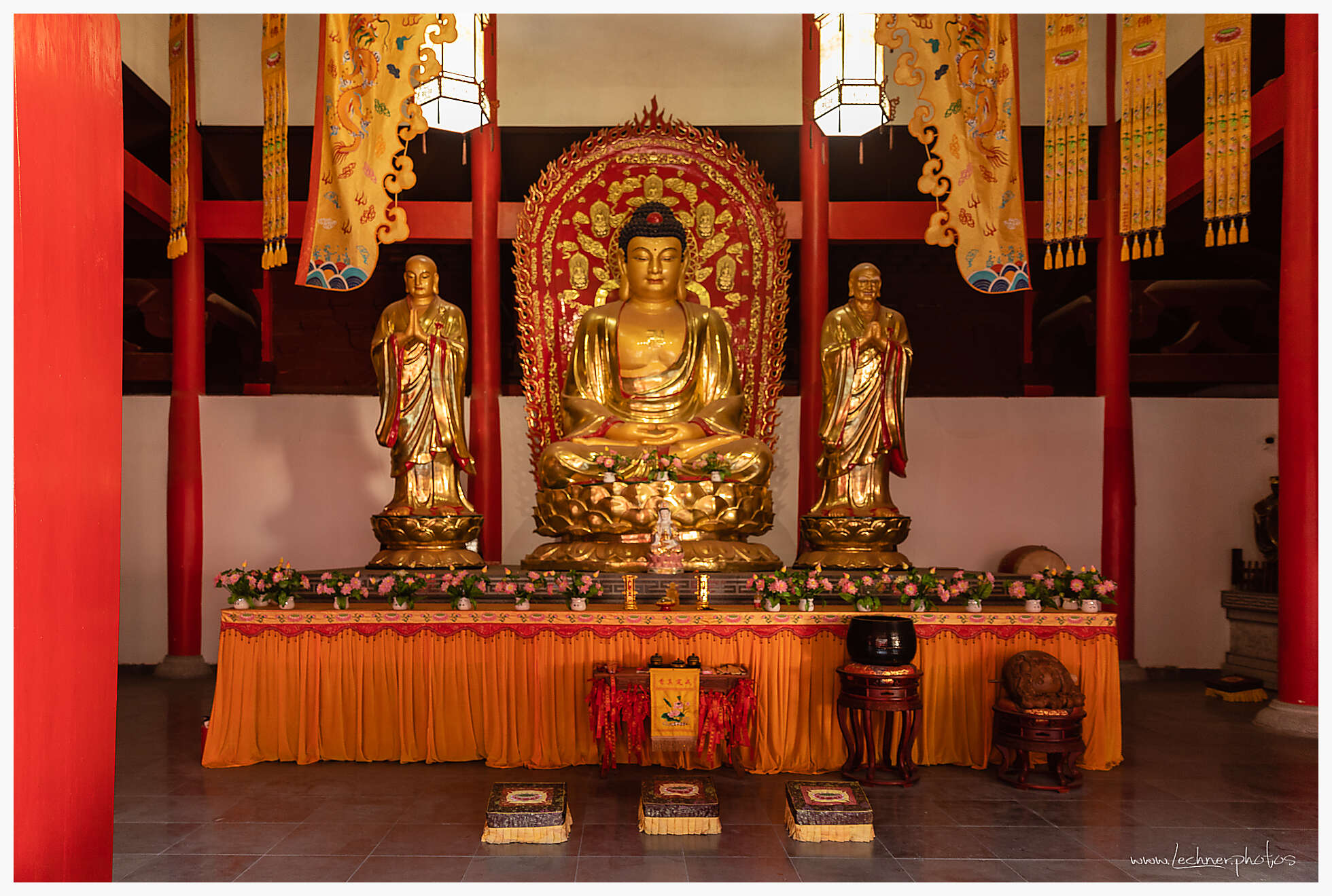 Huzhou Buddha Temple